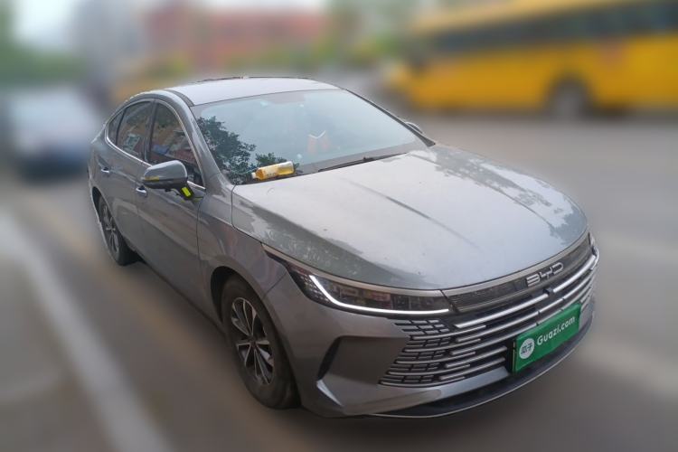 Used BYD Destroyer 05 2024 HONOR Edition DM-i 55KM Luxury Model Front Right 45 Deg