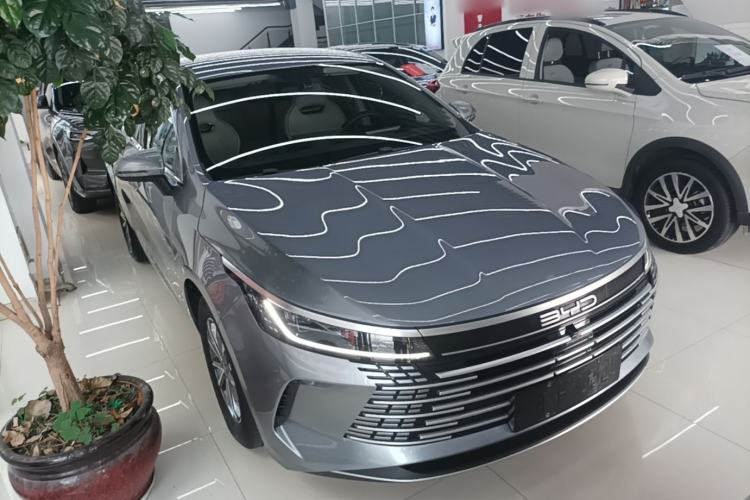 Used BYD Destroyer 05 2024 HONOR Edition DM-i 55KM Luxury Model Front Right 45 Deg