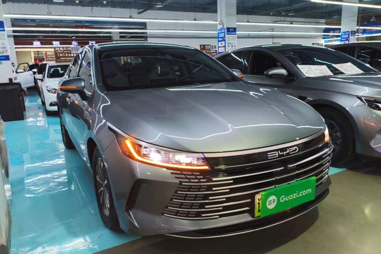 Used BYD Destroyer 05 2024 HONOR Edition DM-i 55KM Luxury Model Front Right 45 Deg