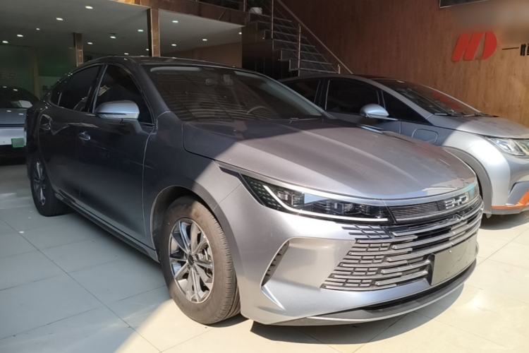 Used BYD Destroyer 05 2024 HONOR Edition DM-i 55KM Luxury Model Front Right 45 Deg