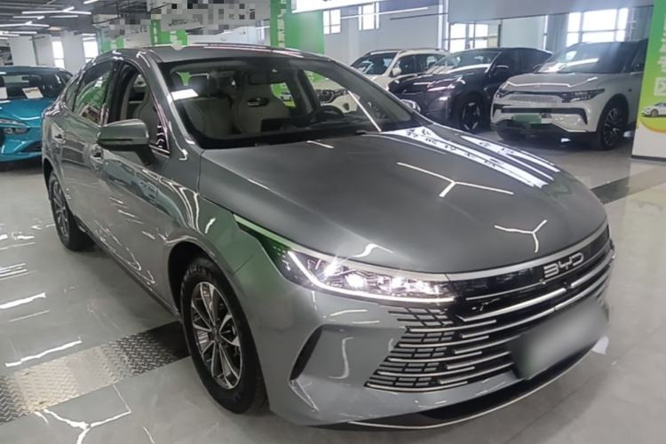 Used BYD Destroyer 05 2024 HONOR Edition DM-i 55KM Luxury Model Front Right 45 Deg
