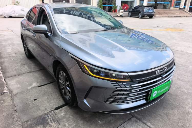 Used BYD Destroyer 05 2024 HONOR Edition DM-i 55KM Luxury Model Front Right 45 Deg