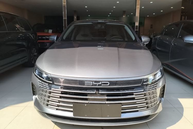 Used BYD Destroyer 05 2024 HONOR Edition DM-i 55KM Luxury Model Front