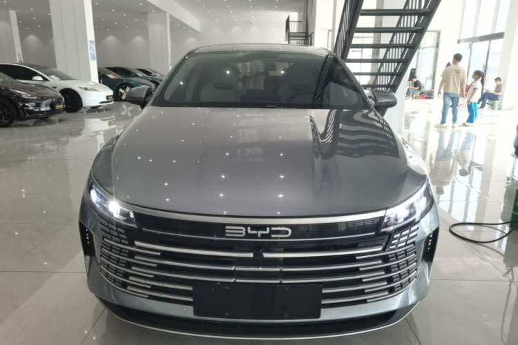 Used BYD Destroyer 05 2024 HONOR Edition DM-i 55KM Luxury Model Front