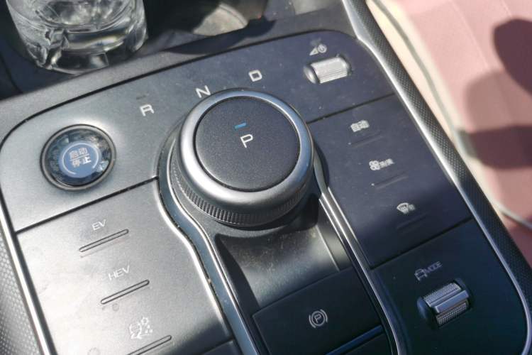 Used BYD Destroyer 05 2024 HONOR Edition DM-i 55KM Luxury Model Gear Lever