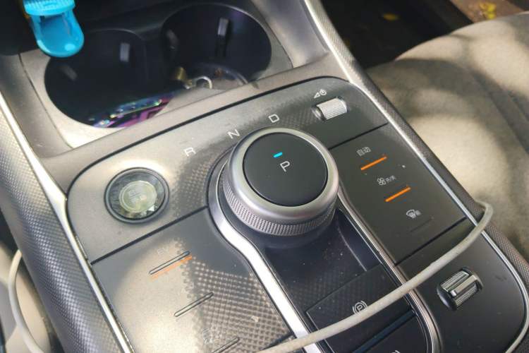 Used BYD Destroyer 05 2024 Honor Edition DM-i 120KM Luxury Model Gear Lever