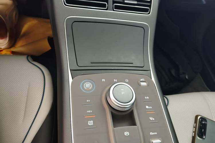 Used BYD Destroyer 05 2024 HONOR Edition DM-i 55KM Luxury Model Gear Lever