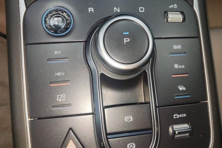 Used BYD Destroyer 05 2024 HONOR Edition DM-i 55KM Luxury Model Gear Lever