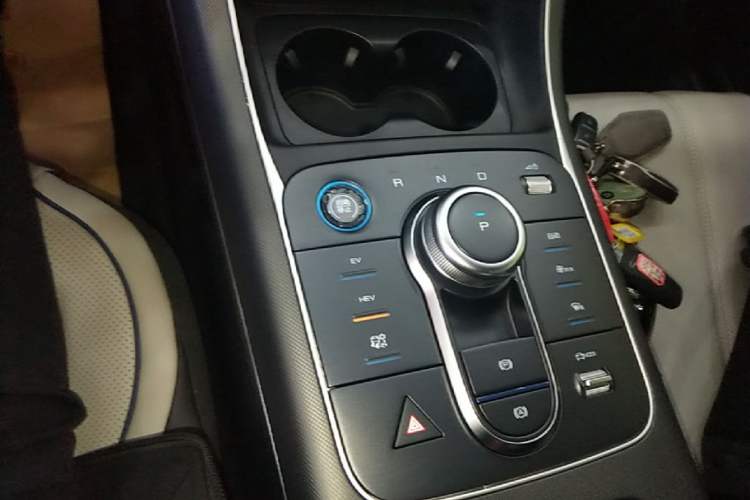 Used BYD Destroyer 05 2024 HONOR Edition DM-i 55KM Luxury Model Gear Lever