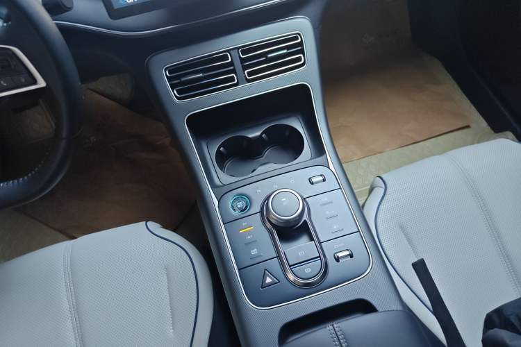 Used BYD Destroyer 05 2024 HONOR Edition DM-i 55KM Luxury Model Gear Lever