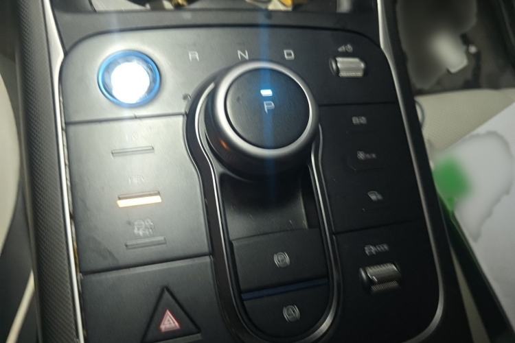 Used BYD Destroyer 05 2024 HONOR Edition DM-i 55KM Luxury Model Gear Lever