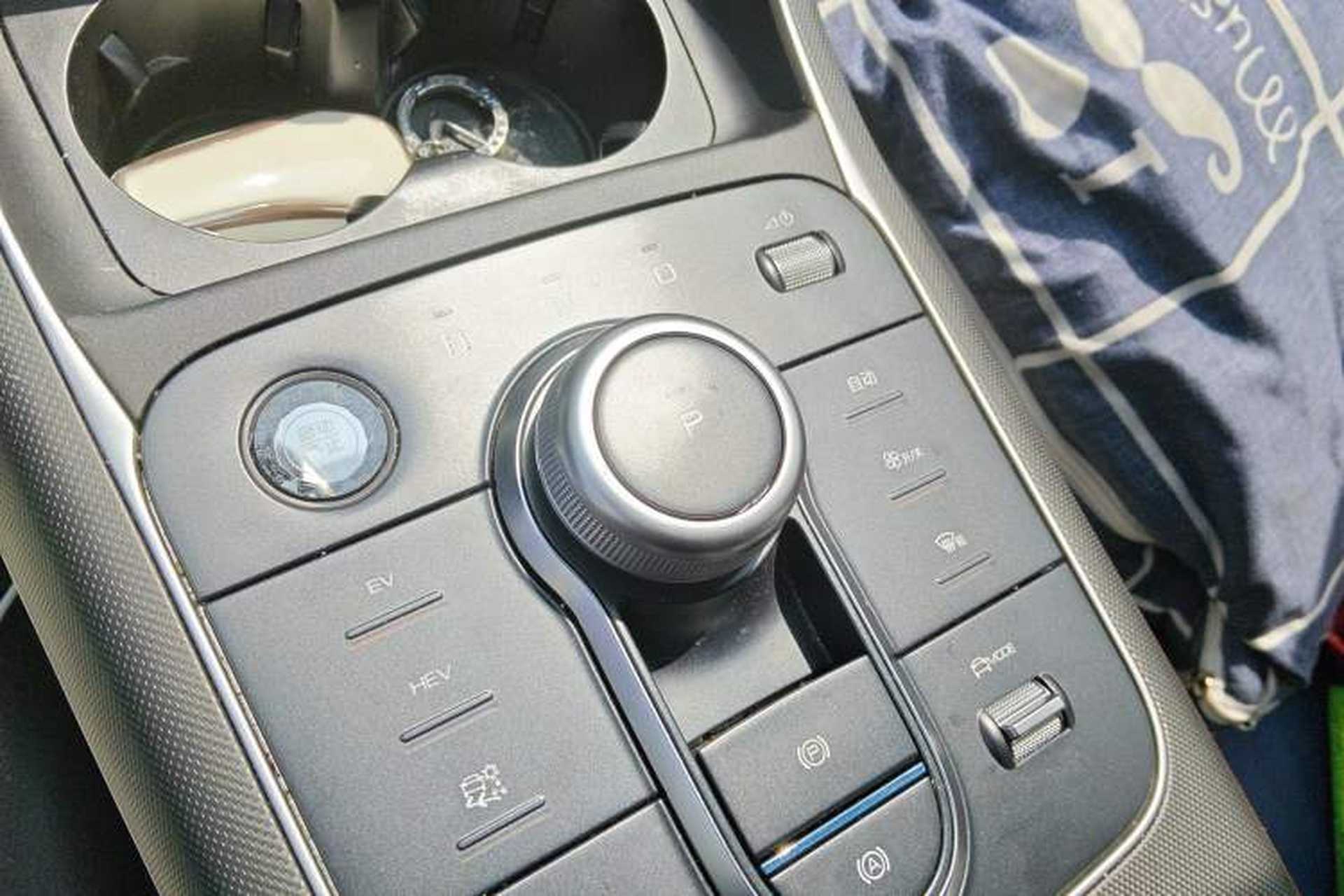 Used BYD Destroyer 05 2024 HONOR Edition DM-i 55KM Luxury Model Gear Lever