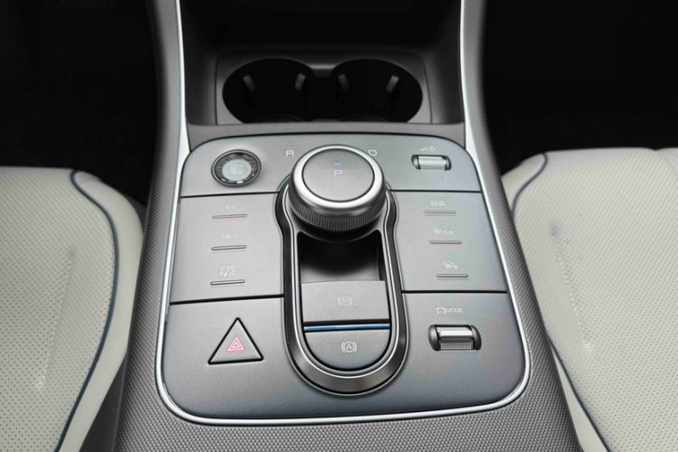Used BYD Destroyer 05 2024 HONOR Edition DM-i 55KM Luxury Model Gear Lever