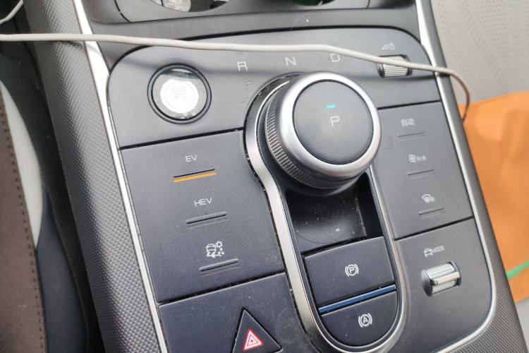 Used BYD Destroyer 05 2024 HONOR Edition DM-i 55KM Luxury Model Gear Lever