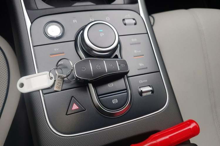Used BYD Destroyer 05 2024 HONOR Edition DM-i 55KM Luxury Model Gear Lever