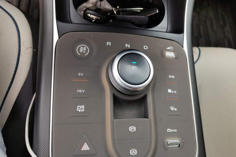 Used BYD Destroyer 05 2024 HONOR Edition DM-i 55KM Luxury Model Gear Lever