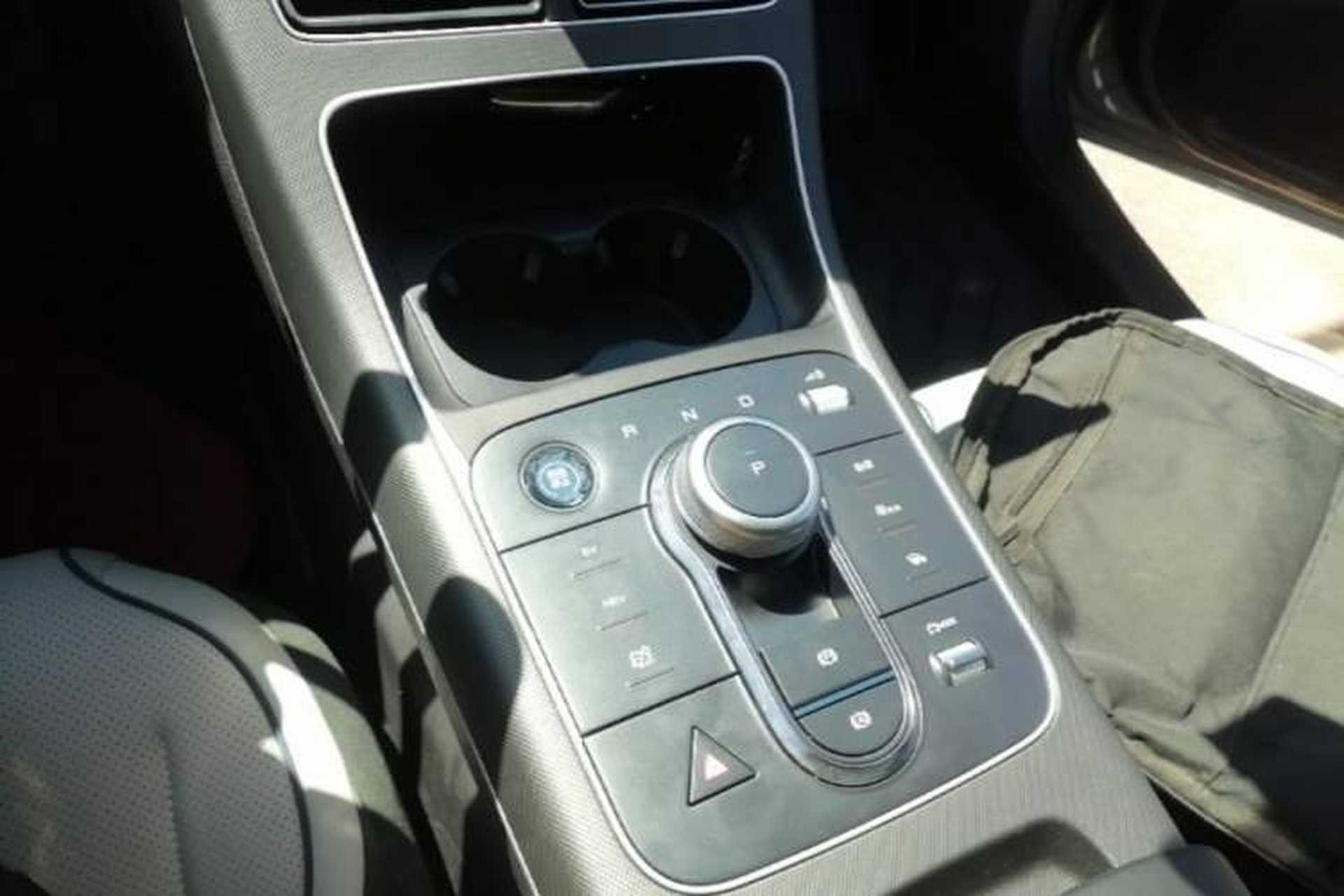 Used BYD Destroyer 05 2024 HONOR Edition DM-i 55KM Luxury Model Gear Lever
