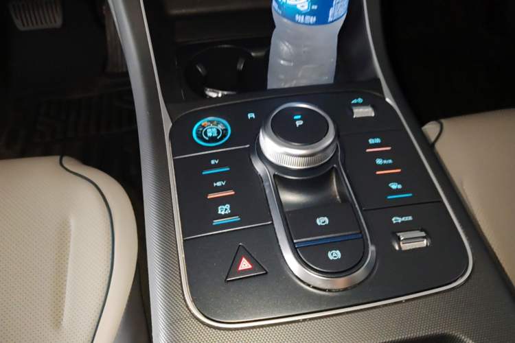 Used BYD Destroyer 05 2024 HONOR Edition DM-i 55KM Luxury Model Gear Lever