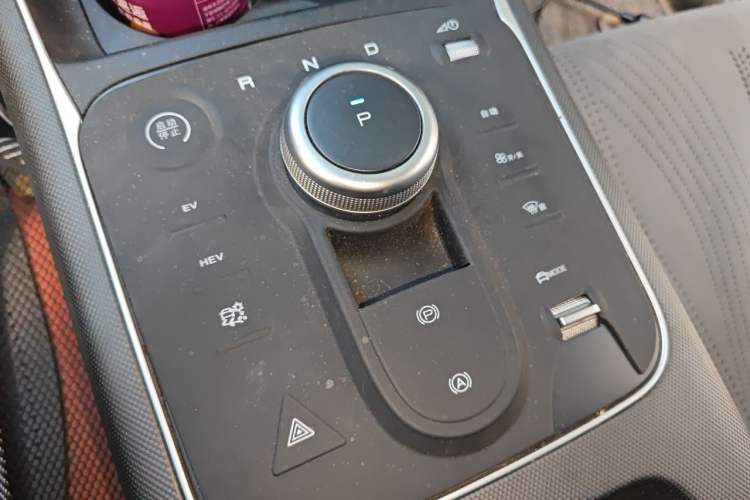 Used BYD Destroyer 05 2024 HONOR Edition DM-i 55KM Luxury Model Gear Lever