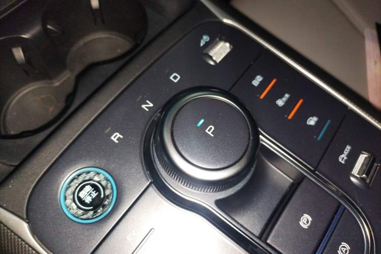 Used BYD Destroyer 05 2024 HONOR Edition DM-i 55KM Luxury Model Gear Lever