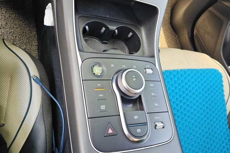 Used BYD Destroyer 05 2024 HONOR Edition DM-i 55KM Luxury Model Gear Lever