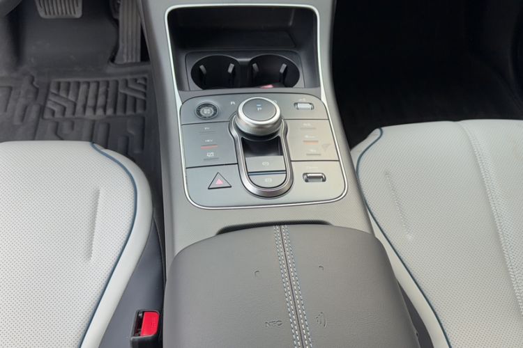 Used BYD Destroyer 05 2024 HONOR Edition DM-i 55KM Luxury Model Gear Lever