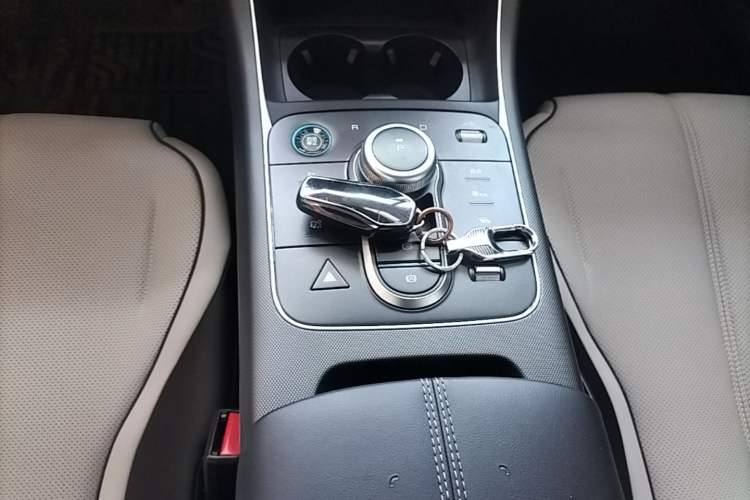 Used BYD Destroyer 05 2024 HONOR Edition DM-i 55KM Luxury Model Gear Lever