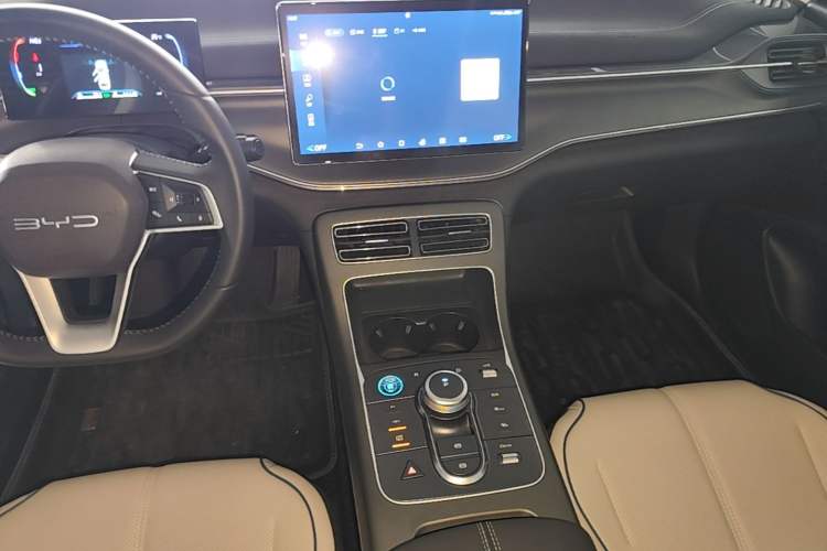 Used BYD Destroyer 05 2024 HONOR Edition DM-i 55KM Luxury Model Gear Lever