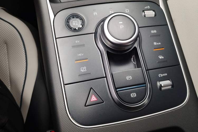 Used BYD Destroyer 05 2024 HONOR Edition DM-i 55KM Luxury Model Gear Lever