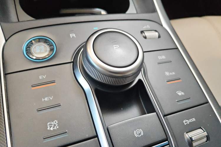 Used BYD Destroyer 05 2024 Honor Edition DM-i 120KM Luxury Model Gear Lever
