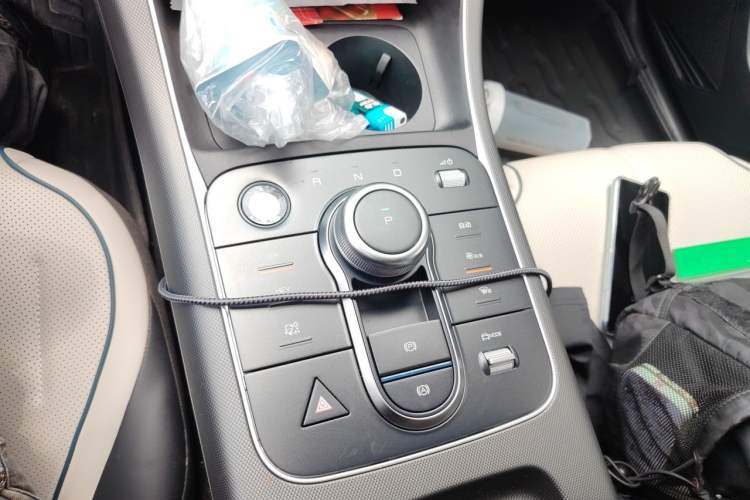 Used BYD Destroyer 05 2024 HONOR Edition DM-i 55KM Luxury Model Gear Lever