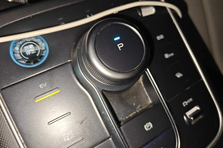 Used BYD Destroyer 05 2024 HONOR Edition DM-i 55KM Luxury Model Gear Lever
