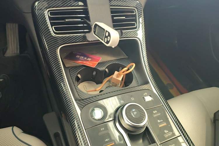 Used BYD Destroyer 05 2024 Honor Edition DM-i 120KM Luxury Model Gear Lever