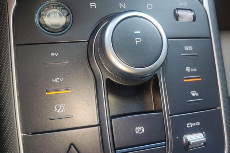 Used BYD Destroyer 05 2024 HONOR Edition DM-i 55KM Luxury Model Gear Lever
