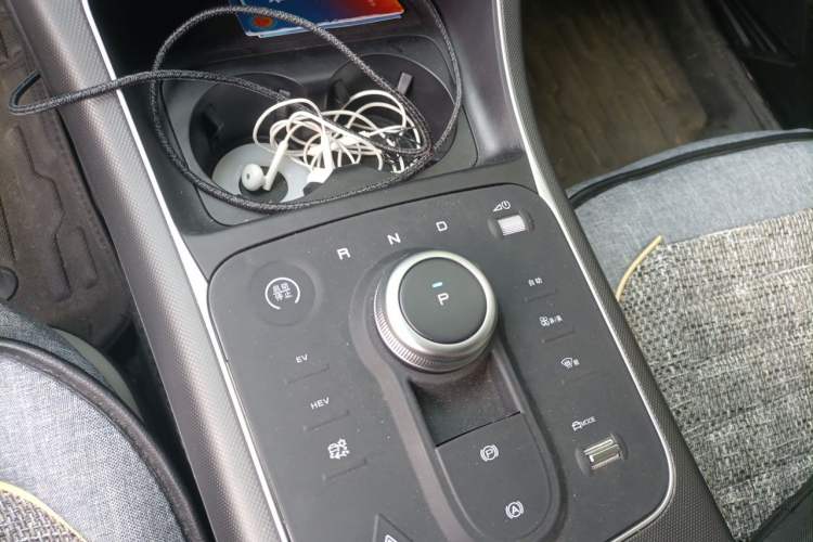 Used BYD Destroyer 05 2024 HONOR Edition DM-i 55KM Luxury Model Gear Lever