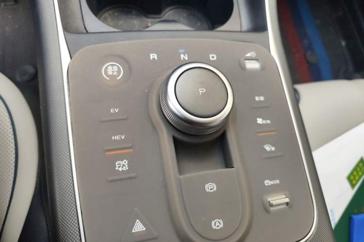 Used BYD Destroyer 05 2024 HONOR Edition DM-i 55KM Luxury Model Gear Lever
