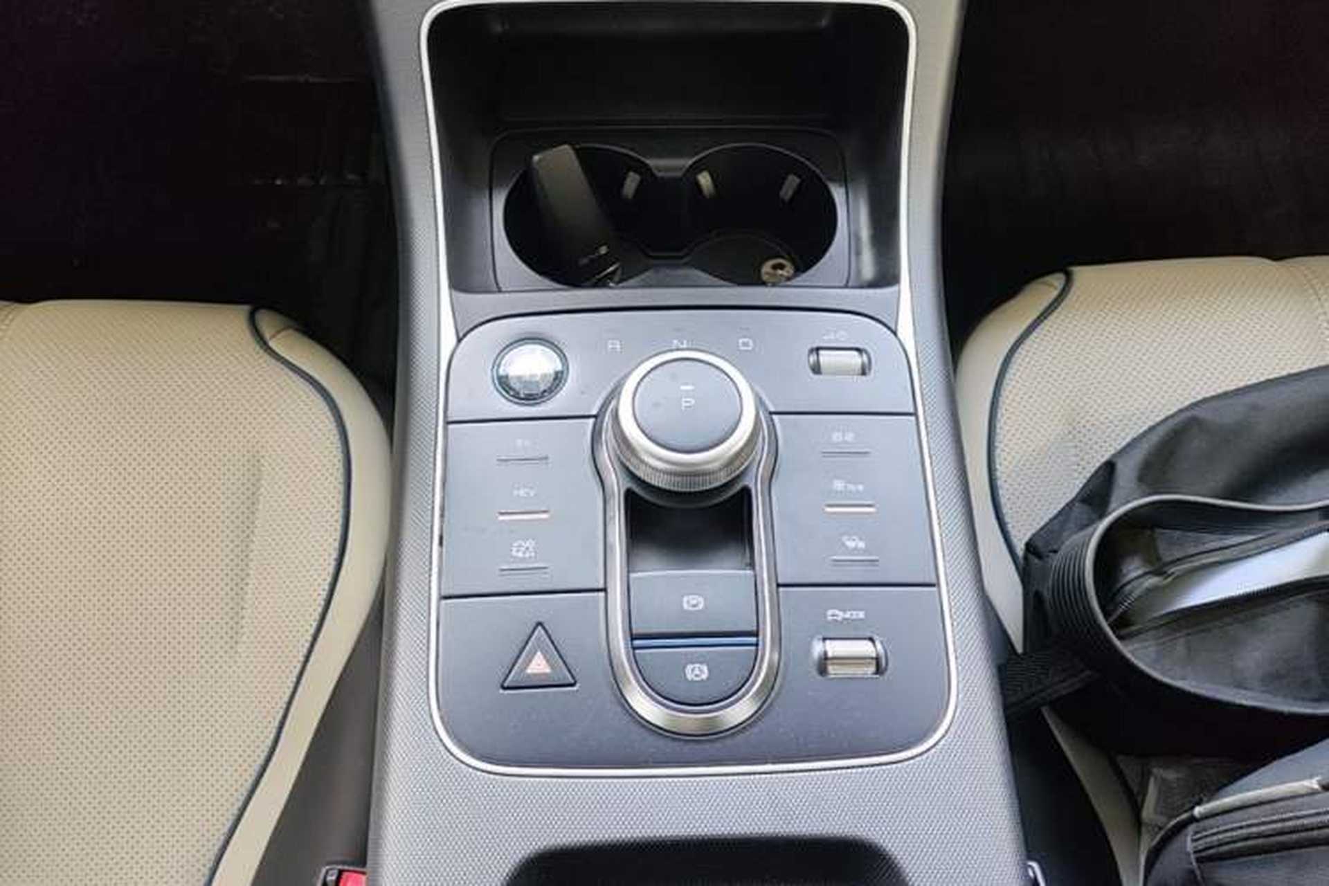 Used BYD Destroyer 05 2024 HONOR Edition DM-i 55KM Luxury Model Gear Lever