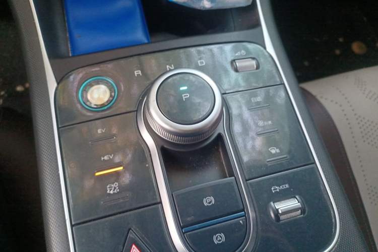 Used BYD Destroyer 05 2024 HONOR Edition DM-i 55KM Luxury Model Gear Lever