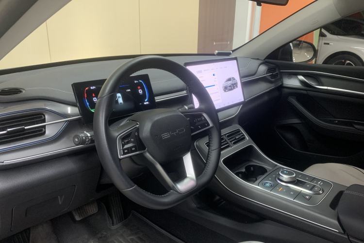 Used BYD Destroyer 05 2024 HONOR Edition DM-i 55KM Luxury Model Interior 1