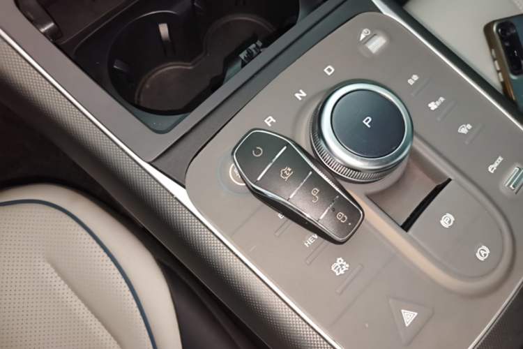 Used BYD Destroyer 05 2024 HONOR Edition DM-i 55KM Luxury Model Interior 1