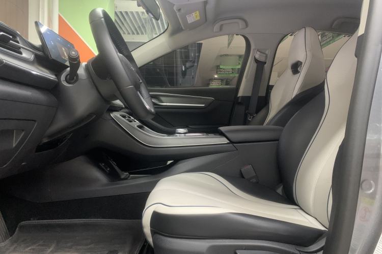 Used BYD Destroyer 05 2024 HONOR Edition DM-i 55KM Luxury Model Interior 2
