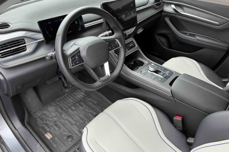 Used BYD Destroyer 05 2024 HONOR Edition DM-i 55KM Luxury Model Interior 2