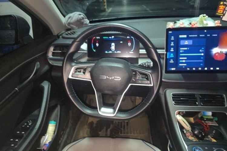Used BYD Destroyer 05 2024 HONOR Edition DM-i 55KM Luxury Model Interior 2