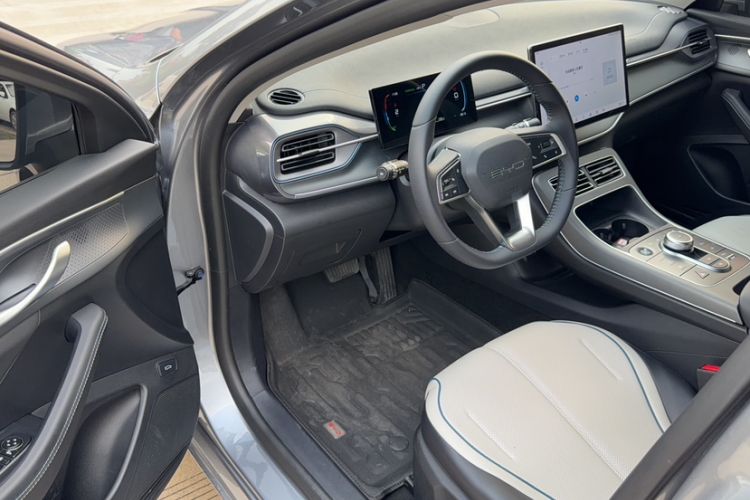 Used BYD Destroyer 05 2024 HONOR Edition DM-i 55KM Luxury Model Interior 2