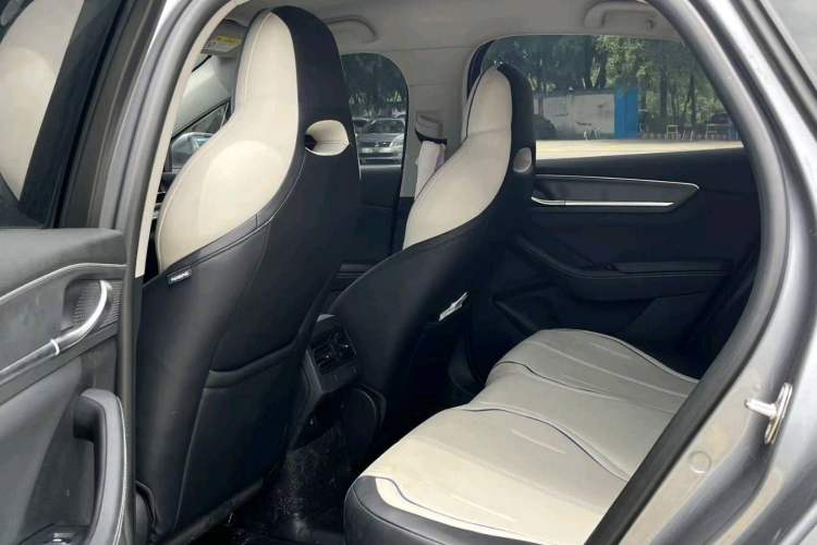 Used BYD Destroyer 05 2024 HONOR Edition DM-i 55KM Luxury Model Interior 3