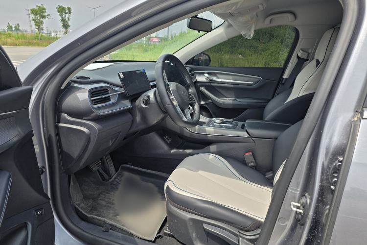 Used BYD Destroyer 05 2024 HONOR Edition DM-i 55KM Luxury Model Interior 3