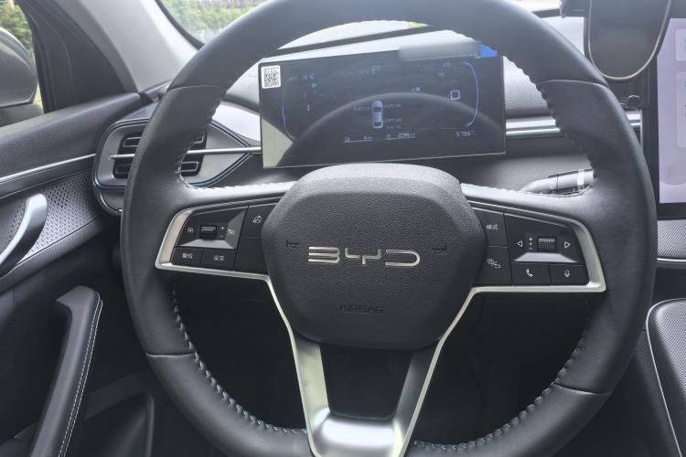 Used BYD Destroyer 05 2024 HONOR Edition DM-i 55KM Luxury Model Interior 4