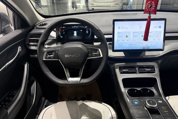 Used BYD Destroyer 05 2024 HONOR Edition DM-i 55KM Luxury Model Interior 4
