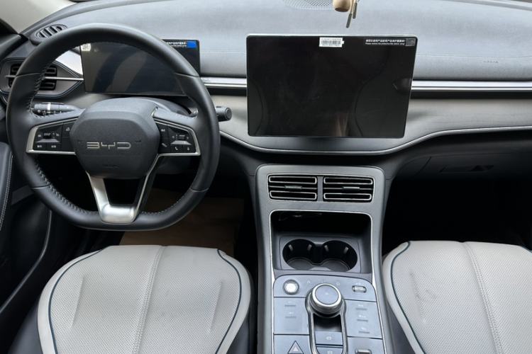 Used BYD Destroyer 05 2024 HONOR Edition DM-i 55KM Luxury Model Interior 4