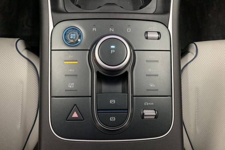 Used BYD Destroyer 05 2024 HONOR Edition DM-i 55KM Luxury Model Interior 8